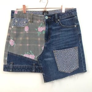 BDG | jean skirt patch detail size medium